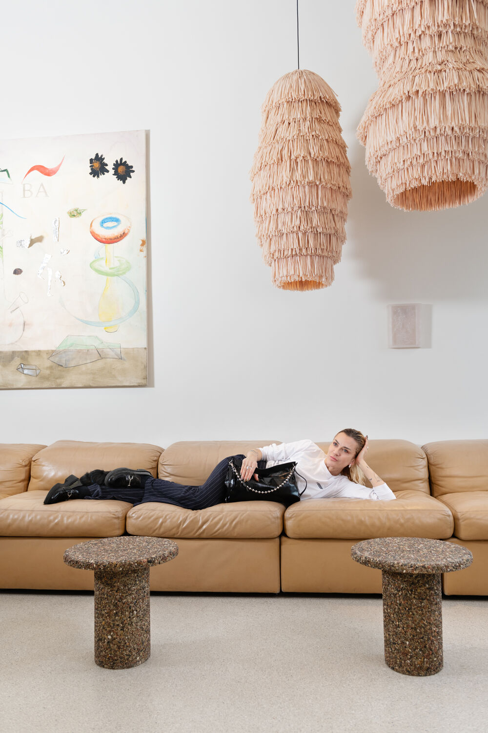 INA KENT meets Hanah Thorwartl im Friseurstudio ROSA KARL mit Handtasche DINKUM ed.2