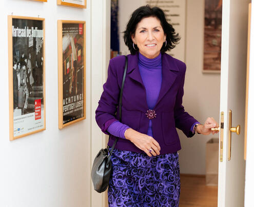 Danielle Spera meets INA KENT Handtaschen im Jüdischen Museum Wien