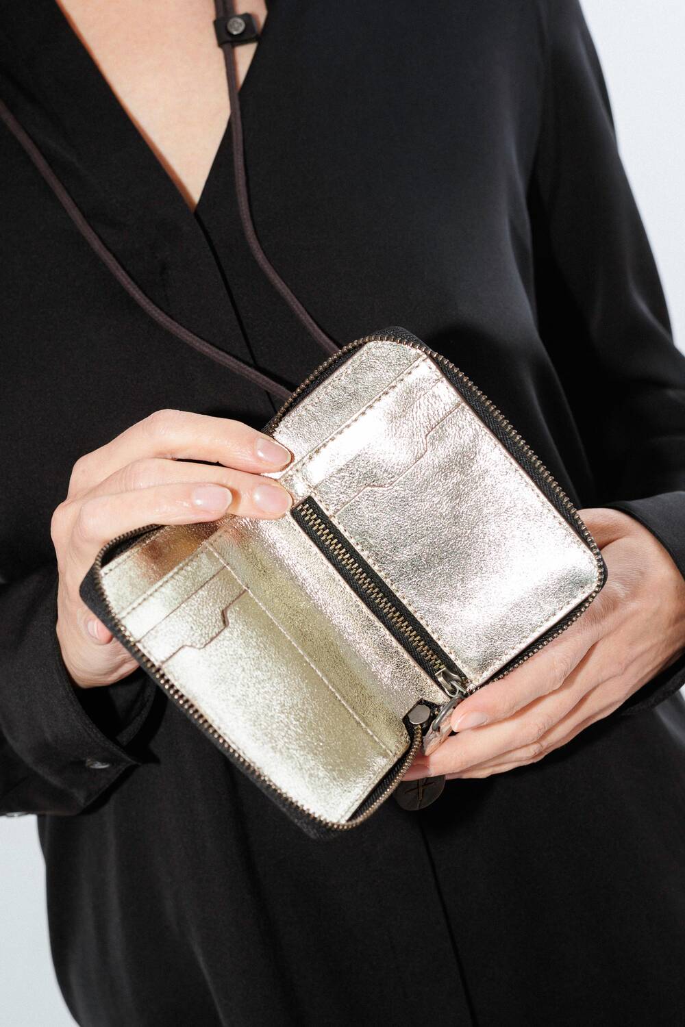 X.ENY ed.1 Portemonnaie Geldtasche Innenleben Crackled Rock Crystal