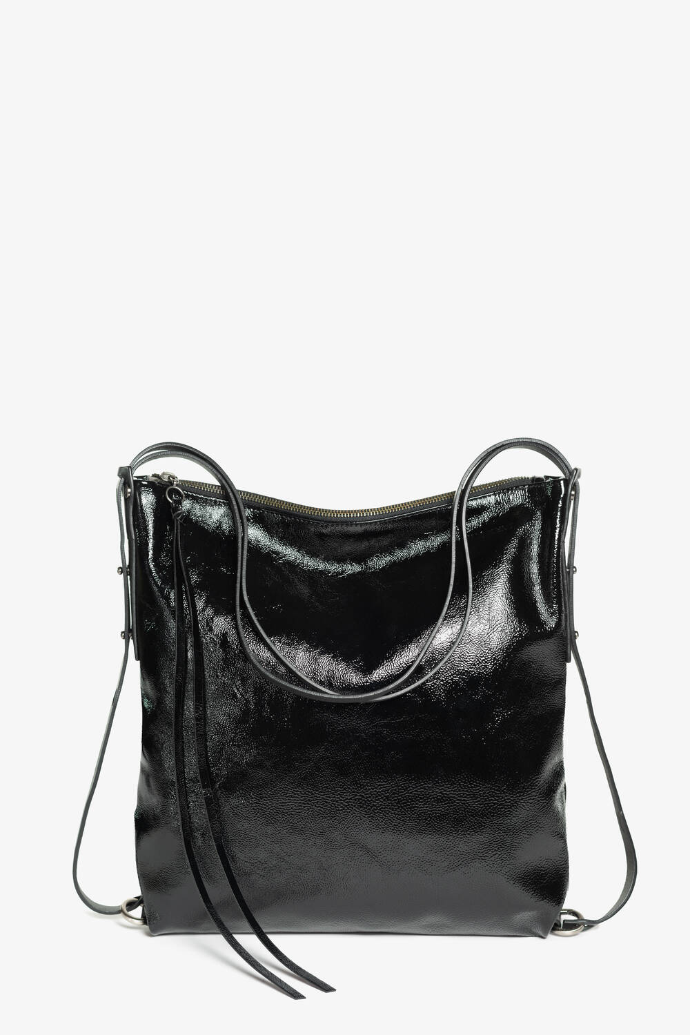 Die schwarze Lederhandtasche INA KENT besticht durch ein glänzendes Finish, zwei Schulterriemen, einen Reißverschluss und schicke Quasten-Akzente.
