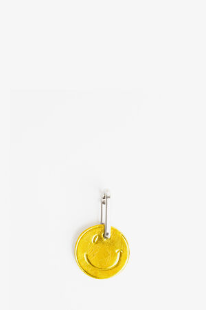 Gelber Lederanhänger in Smiley Form mit Karabiner