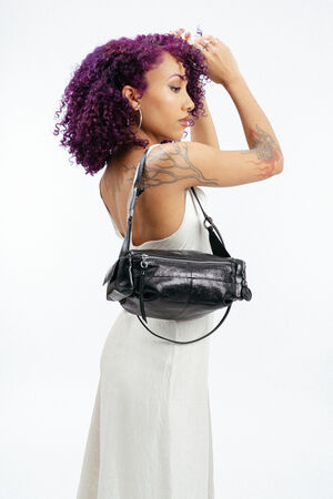 Ledertasche aus glänzendem, schwarzem Leder namens ROXIE ed.1