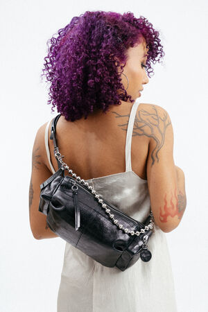 Ledertasche aus glänzendem, schwarzem Leder namens ROXIE ed.1